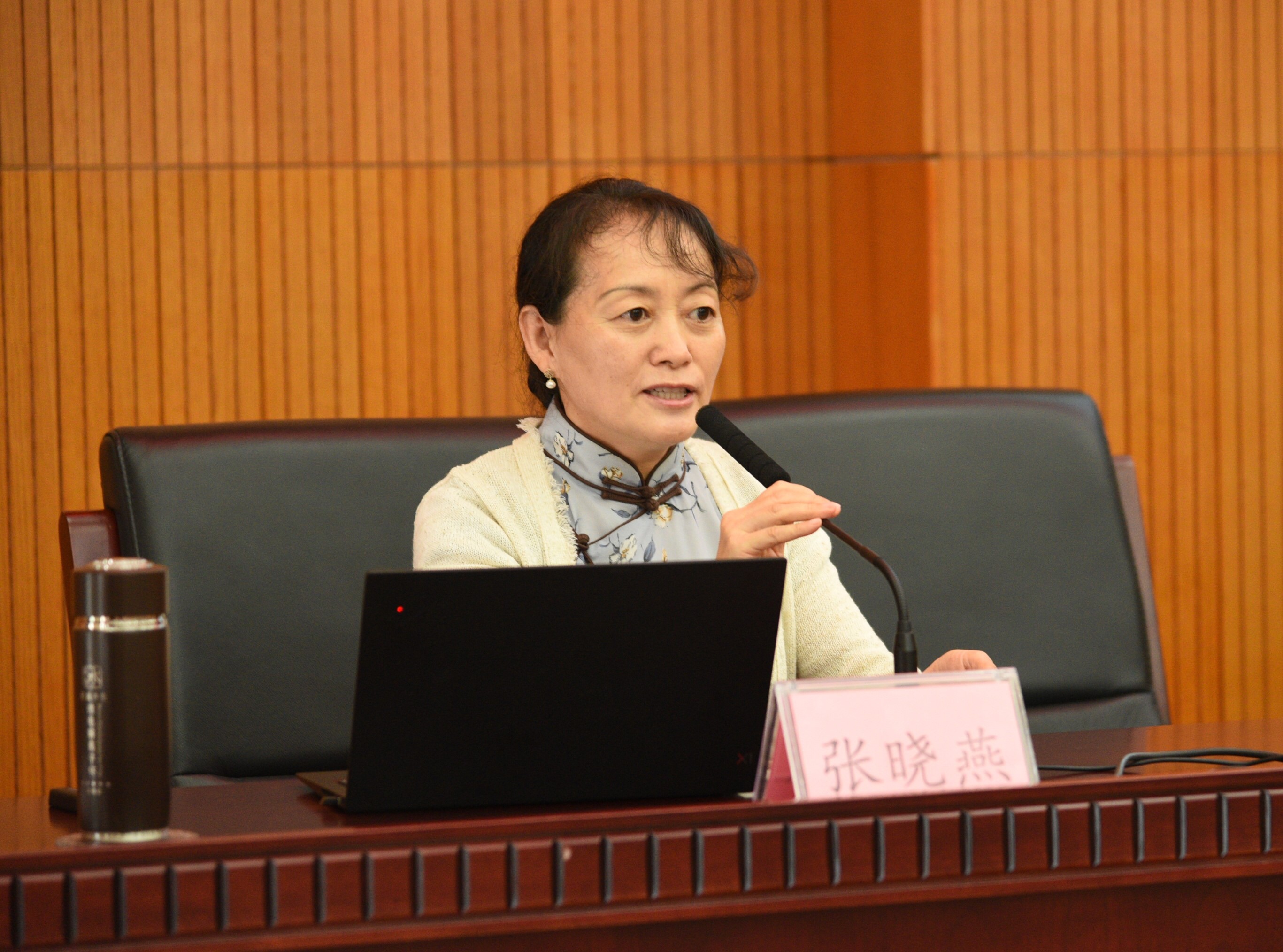 在党课教育环节,邮电社邀请中共中央党校教授张晓燕以《如何做好新